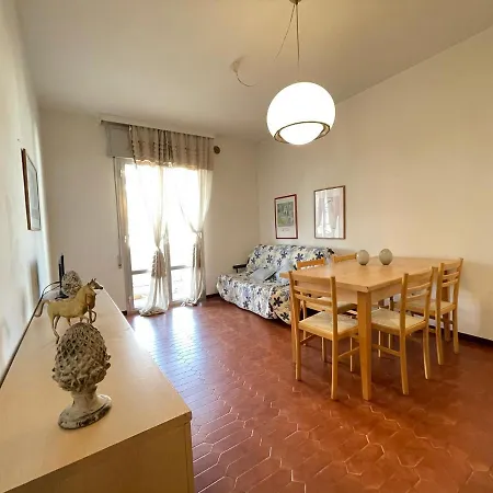 Residence Faro - Walterigato Apartments Solo Per Famiglie Lido di Jesolo Exterior photo