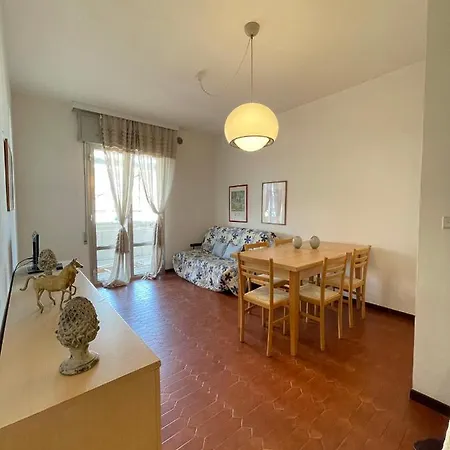 Residence Faro - Walterigato Apartments Solo Per Famiglie Lido di Jesolo Exterior photo