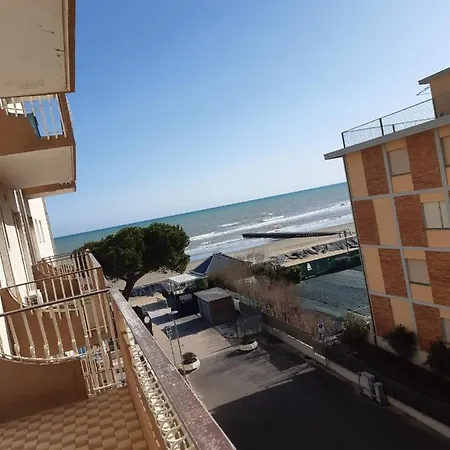 Residence Faro - Walterigato Apartments Solo Per Famiglie Lido di Jesolo Exterior photo